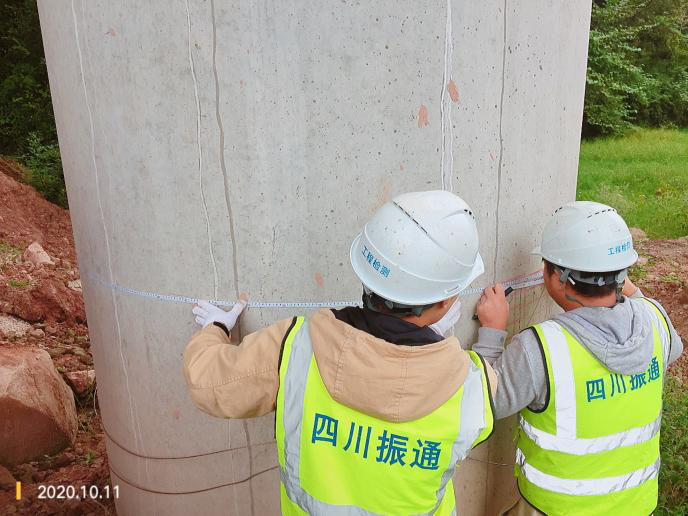 日夜兼程推进度    热情服务树形象——巴中至万源高速公路交工验收工程质量检测工作